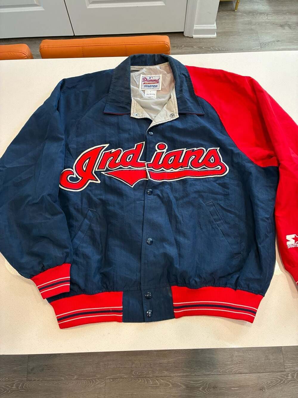 Vintage Starter Cleveland Indians Jacket Size L Blue Red